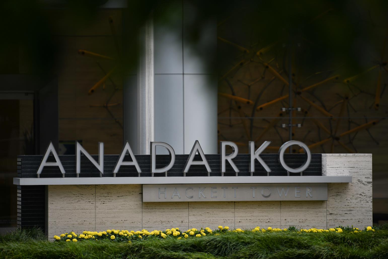 Anadarko Petroleum Corporation is seen in The Woodlands, Texas, U.S., April 30, 2019.  REUTERS/Loren Elliott/Files