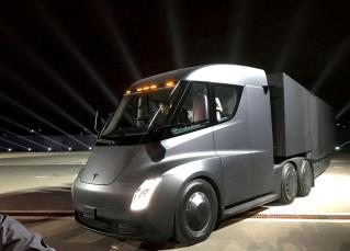 Tesla's new electric semi truck is unveiled during a presentation in Hawthorne, California, U.S., November 16, 2017. REUTERS/Alexandria Sage/File Photo