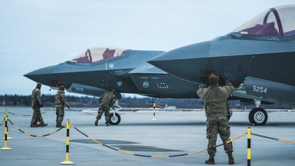 Two U.S. Air Force F-35 Lightning II aircraft arrive in Estonia