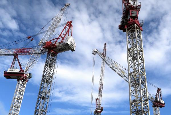 FILE PHOTO - Cranes located on co<em></em>nstruction sites are seen in central Auckland