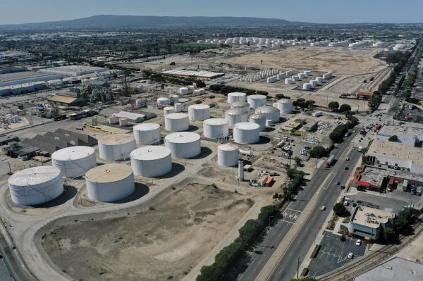 General view of Kinder Morgan Watson Station