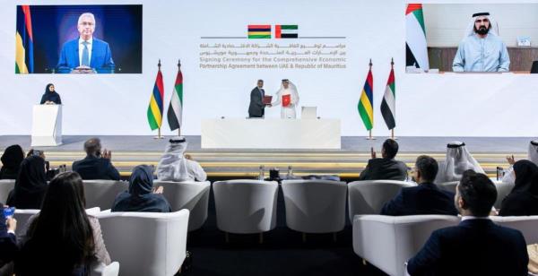 Mohammed bin Rashid and the Prime Minister of Mauritius witnessed the signing of the comprehensive eco<em></em>nomic cooperation agreement between the two countries.