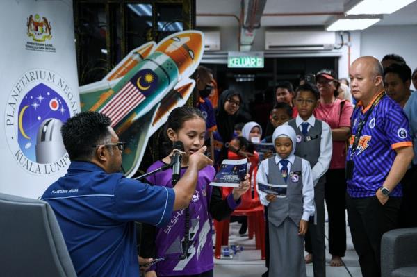 Natio<em></em>nal Planetarium hosts historic ‘live’ space call between KL students and Nasa astro<em></em>naut Sunita Williams