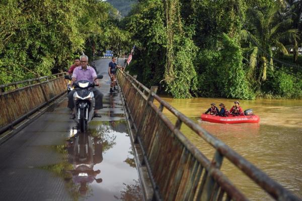 What we know so far: The missing retired Felcra officer Sabari Baharom, believed to be murdered off a Baling bridge