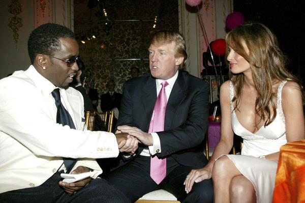 Diddy co<em></em>nverses with Do<em></em>nald and Melania Trump.