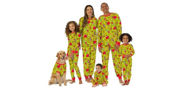 Jolly Jammies Boys and Girls Unisex Vintage Santa Matching Family Pajamas Set