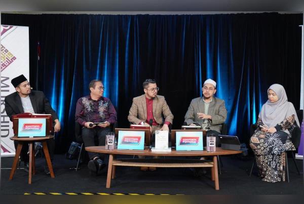 (From left) My#QuranTime Qari, Ahmad Tirmizi Ali; Alizi; Amin; Abdullah Bukhari and Areefah during the Mental Health Issues Forum: Destiny, Test or Sin?' on Thursday.