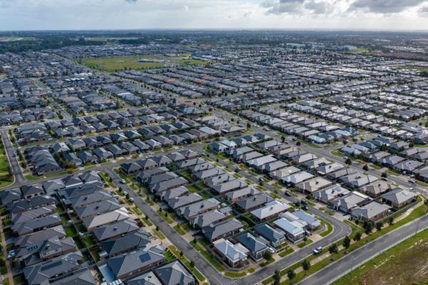 Some experts backed an “outright ban” on dark roofs in particular, which should be “seen as a no-go point moving forward if states really want to take their urban development seriously," particularly in hotter parts of the southeast.