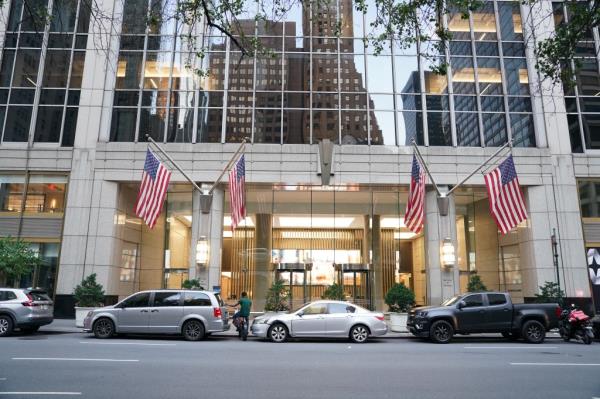 The fully-leased building's tenants include Mutual of America and Raymon James.