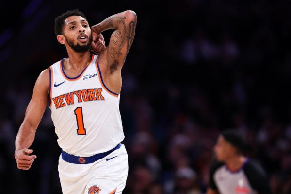 Cam Payne of the Knicks reacts after making a 3-pointer during the second quarter of Mo<em></em>nday night's game against the Raptors at the Garden.