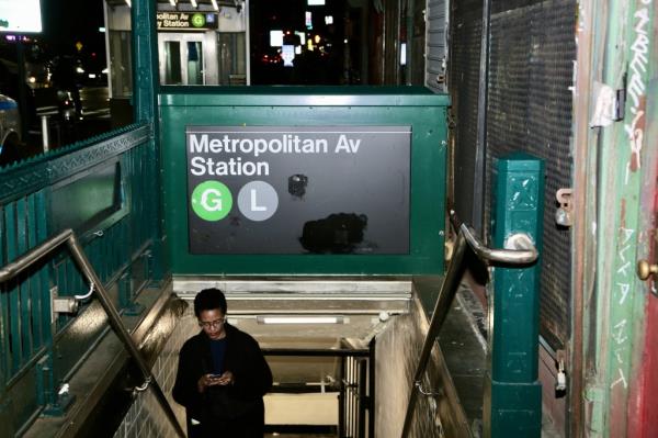 exterior Metropolitan Ave subway station 