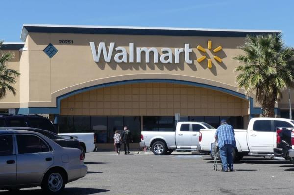 A Walmart is pictured in Apple Valley, California.
Syndication: USA TODAY