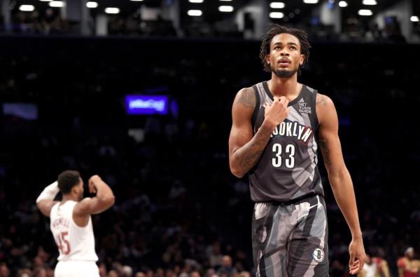 Nic Claxton reacts during the Nets' loss to the Cavaliers on Dec. 16.