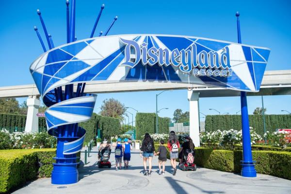 The settlement will impact around 50,000 Disneyland employees.